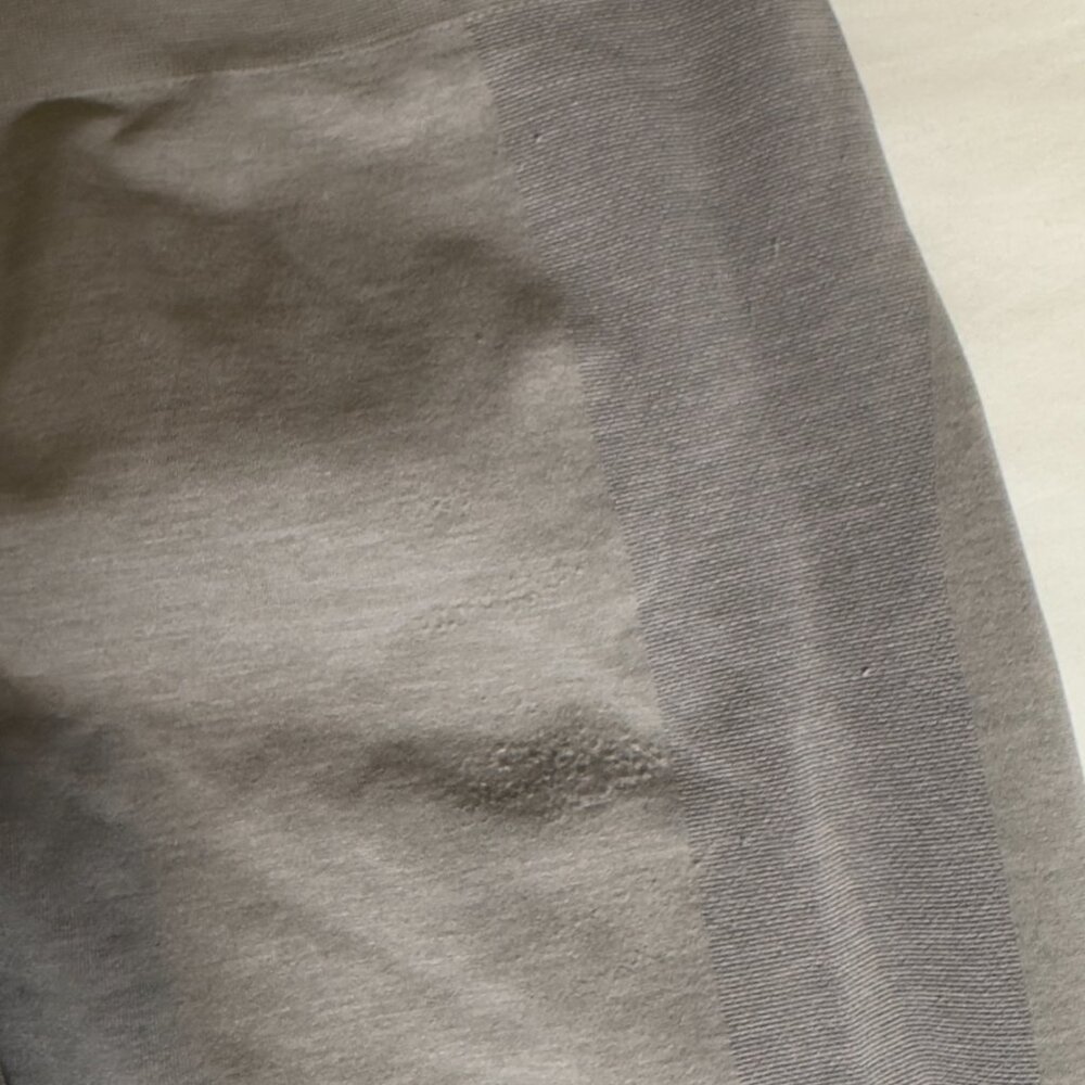 Alphalete Amplify shorts. Size medium storm gray - Picture 3 of 8